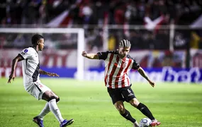 Com time alternativo Vasco fica no empate contra o Barracas Central na Sulamericana 2026