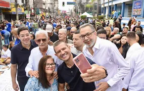 Corpus Christi: Presidente da Alerj prestigia tapete de sal de São Gonçalo