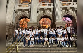 Crianças do projeto Craque do Amanhã vivem noite histórica no Teatro Municipal do Rio de Janeiro