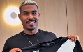 Cuiabano desembarca no Rio para assinar com o Vasco