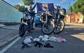 Dois  homens são presos com armas e drogas em operação no Brejal, em SG