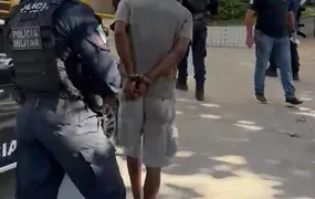 Dois traficantes presos na comunidade do Jacaré, em Niterói