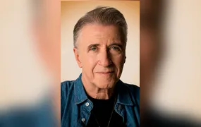 É hoje!: Marcos Sabino convida Jane Duboc para show gratuito em Niterói