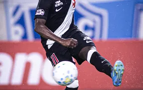 Em boa fase no Vasco, Andrés Gómez é observado por clubes da Europa