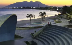 Enel Rio leva cinema ao ar livre e ações de sustentabilidade ao centro de Rio das Ostras