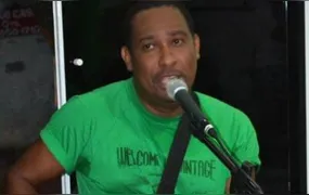 Ex-integrante do Molejo, Willian Araújo morre aos 60 anos