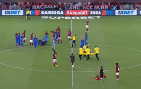 Exame descarta lesão em atleta que convulsionou em campo contra o Flamengo