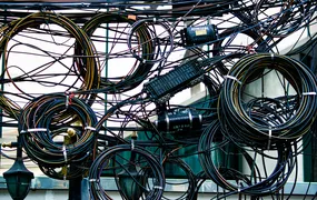 Falta de internet no Engenho Pequeno afeta trabalhadores após suposta ordem do tráfico