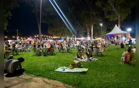 Feira Gastronômica Ziriguidum encerra o ano com pré-réveillon de forró e samba em Ipanema