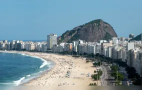 Feriadão de São Jorge terá 18 praias recomendadas ao banho nas zonas sul e sudoeste do Rio de Janeiro