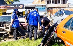 Ferro-velho irregular é interditado em Cabo Frio