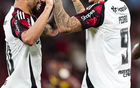 Flamengo aplica maior goleada da competição e avança para encarar o Fluminense na final do Carioca