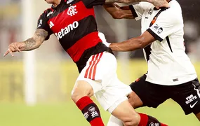 Flamengo vence o Vasco e respira no Carioca