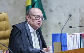 Gilmar Mendes rejeita habeas corpus que pedia prisão domiciliar para Bolsonaro