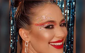 Glitter no Carnaval: Especialista orienta cuidados com a pele