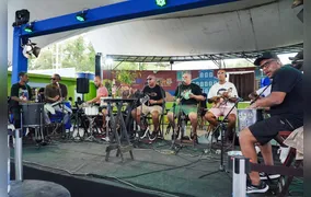 Gonçalenses curtem domingo com muito samba no Centro de Tradições Nordestinas, em Neves