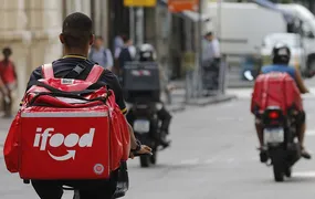 Governo Lula propõe taxa mínima para entregas por aplicativos