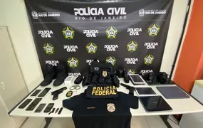 Homem finge ser agente da Polícia Federal e intimida equipe da Light na Tijuca