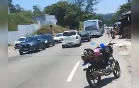 Homem morre atropelado por ônibus em Maria Paula, São Gonçalo