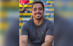 Jornalista Caíque Verli é encontrado morto em apartamento no ES; polícia apura causa