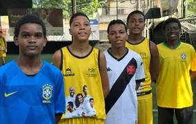 Jovens do projeto Craque do Amanhã celebram convocação de Rayan para a Seleção Brasileira
