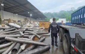 Lixão clandestino ligado ao Comando Vermelho é alvo de operação da Polícia Civil