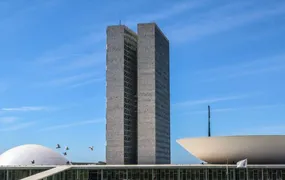 Lula veta projeto que reduz penas de condenados por tentativa de golpe de Estado