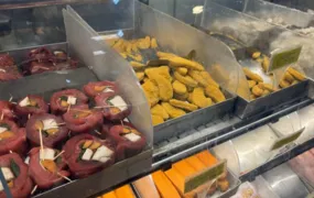 Mais de 70kg de alimentos impróprios para consumo são apreendidos em estabelecimentos da Região dos Lagos