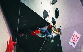 Marina Dias vence etapa da Copa do Mundo de paraescalada nos EUA