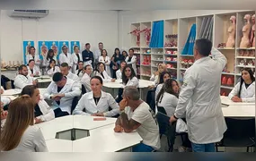 Médicos terão que tirar nota mínima em prova para tirar registro profissional