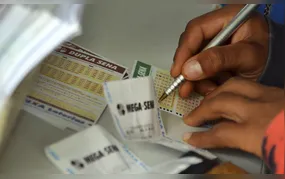 Mega-Sena acumula para R$ 30 milhões; confira os números sorteados