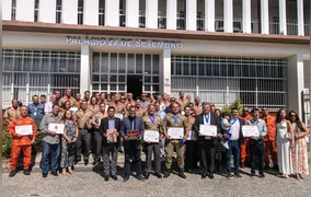 Militares do Corpo de Bombeiros recebem menções e medalhas da Câmara Municipal de São Gonçalo