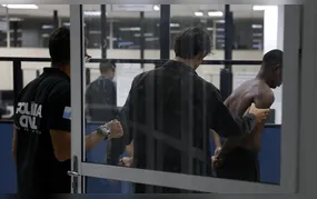 Ministros farão reunião de emergência com Castro nesta quarta-feira