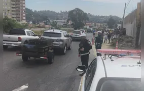 Moradores de Rio do Ouro voltam às ruas contra falta d'água