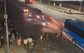 Moradores fazem protestos por falta de energia; mais de 7 mil clientes sem luz em Niterói