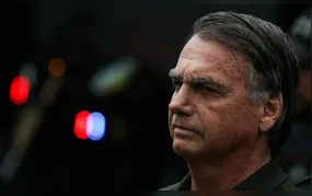 Bolsonaro passa mal e é levado de ambulância para o Hospital DF Star em Brasília
