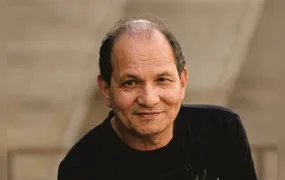 Morre aos 73 anos o cantor Gilson, compositor do sucesso “Casinha Branca”
