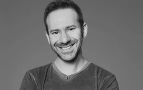 Morre o dono do OnlyFans, Leonid Radvinsky, aos 43 anos