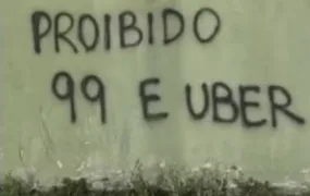 Motoristas e entregadores de aplicativos denunciam que o tráfico passou a proibir a circulação em comunidades
