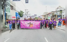 Movimento de Mulheres ocupa praça no Centro de São Gonçalo em ato contra feminicídios