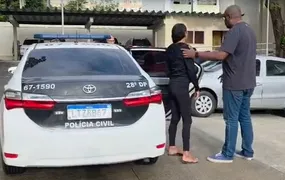 Mulher acusada de dar 34 facadas na ex-nora é presa na Praça Seca