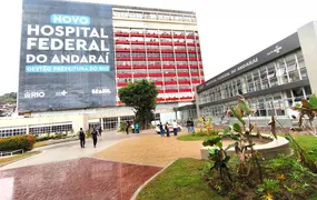 Mulher é vítima de bala perdida em confronto entre CV e TCP no Andaraí
