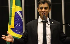 Nikolas Ferreira é condenado a pagar R$ 20 mil ao PT por chamar sigla de 'Partido dos Traficantes'