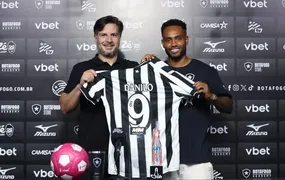 Novo camisa 9 é apresentado pelo Botafogo: 'Espero fazer muitos gols'