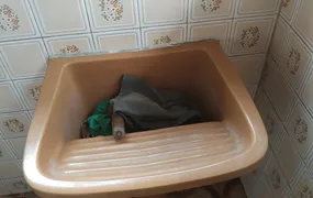 Obra da Águas do Rio deixa morador do Mutondo sem água desde 2024