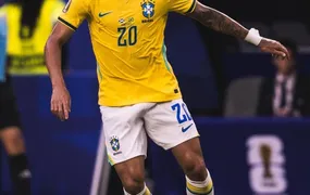 Paquetá brinca após viralizar por cobrar "bom dia" em vídeo da Seleção Brasileira