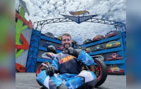 Piloto morre durante apresentação no Beto Carrero World; Parque investiga o caso e cancela show