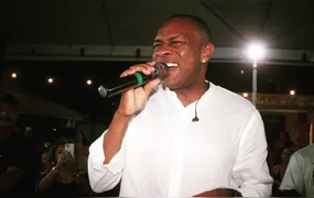 Pique Novo perde vocalista após saída de Liomar do grupo de pagode