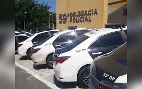 Polícia Civil prende três integrantes de grupo criminoso ligado ao Comando Vermelho e envolvido com roubo e cárcere privado