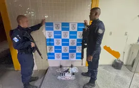 Polícia apreende arma, drogas e prende dois suspeitos após confronto em comunidade da Zona Norte de Niterói